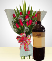 Agradecimiento - Combo Distincin: Bouquet de 12 Rosas + Vino.